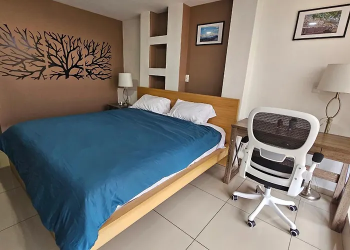 S01 King Size Premium Frente Al Tec Cem Con Cocineta Wifi Balcon Parking Terraza
